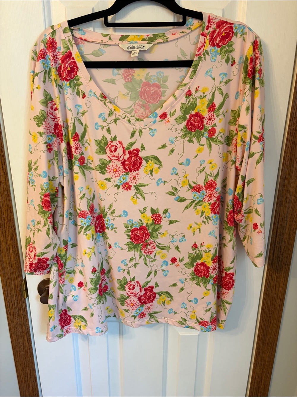 The Pioneer Woman Pink Floral V-Neck Tunic with Red Roses